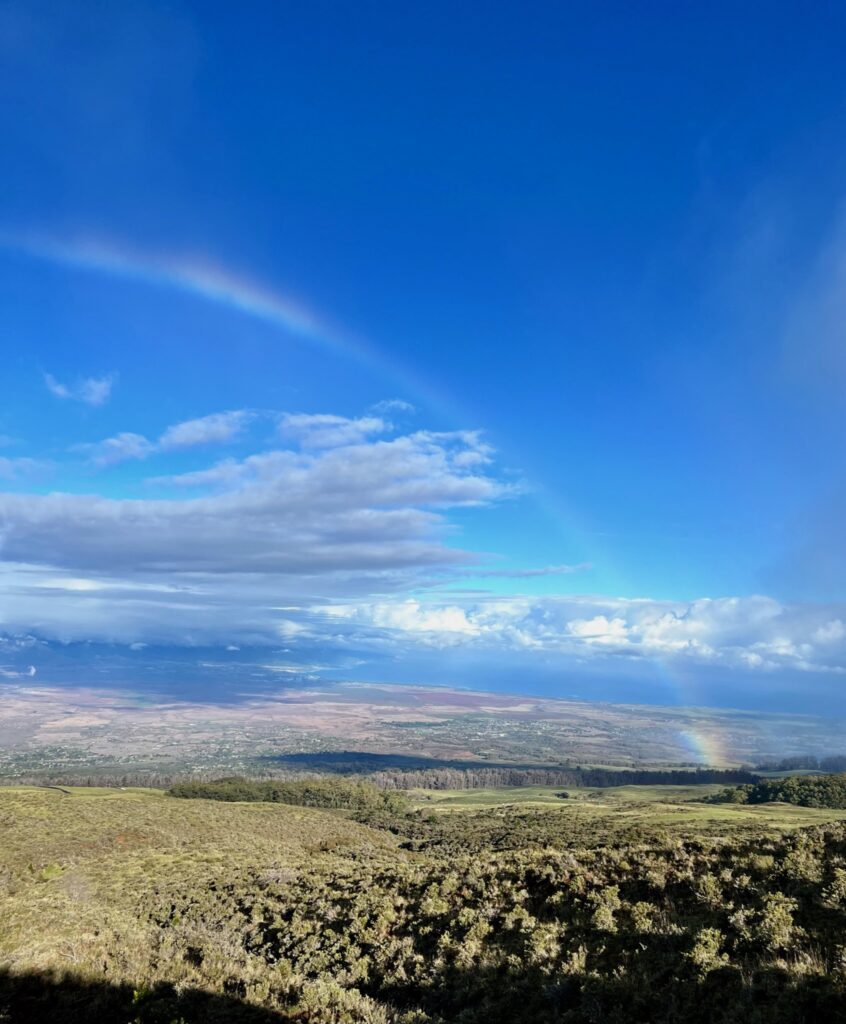 rainbow over maui