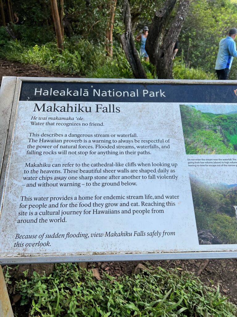 Makahiku falls sign